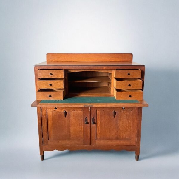 An antique oak secretary cabinet - Image 4