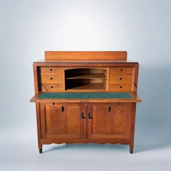 An antique oak secretary cabinet - Image 5