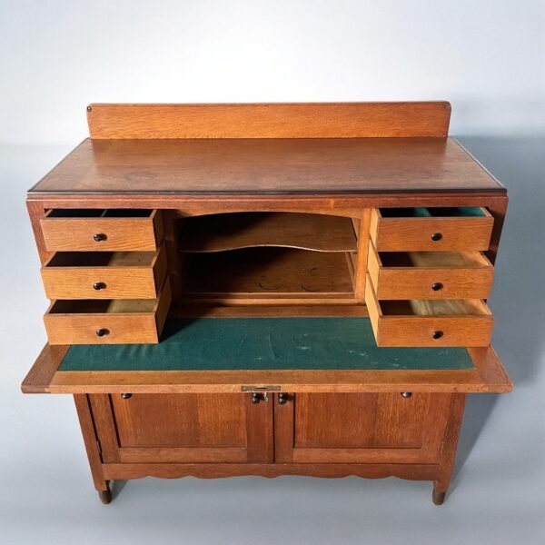 An antique oak secretary cabinet - Image 6