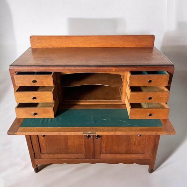 An antique oak secretary cabinet - Image 10