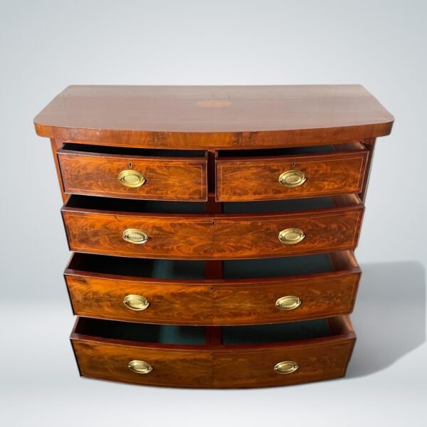 English mahogany chest of drawers
