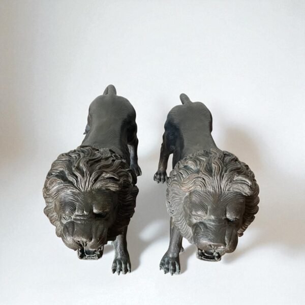 Bronze lion sculptures - Image 2
